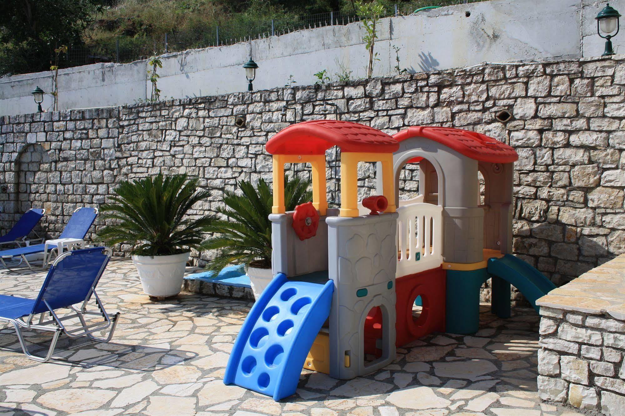 Kerkyra Beach Hotel & Apartments Беніцес Екстер'єр фото